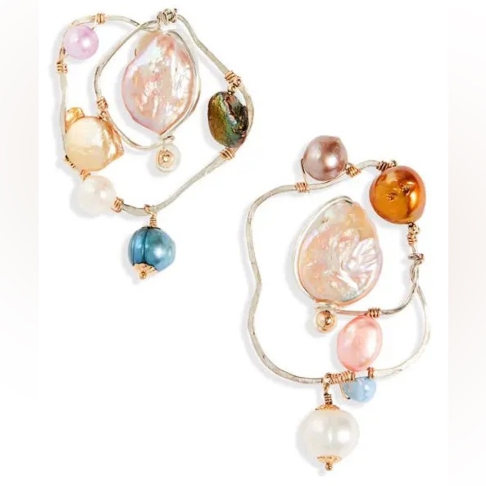 ISSHI PERLA Mismatched Rainbow Pearl Cyber Minimal Sculptural Clip On Earrings